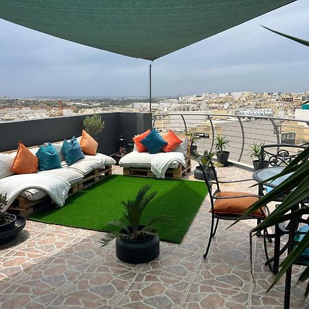 Trendy Seaside Escape 2 Bedroom Penthouse Marsaskala Exteriör bild